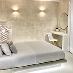 Moustakas Apartment Adamantas (Milos)