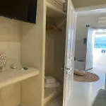 Apartment Moustakas