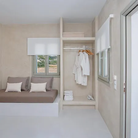 Moustakas Adamantas (Milos)