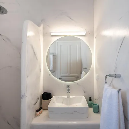 Moustakas Appartement *