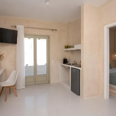 Moustakas Appartement Adamantas (Milos)