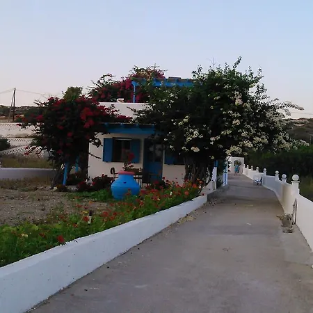 דירה Moustakas אדאמאס