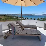 Moustakas דירה אדאמאס