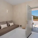 Moustakas * 아다마스