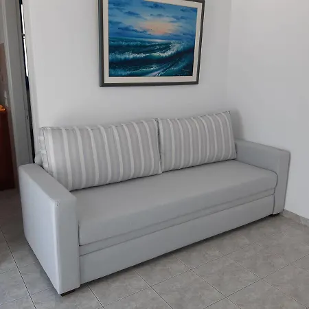 Moustakas Adamantas (Milos)
