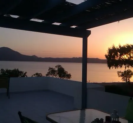 Moustakas * Adamantas (Milos)